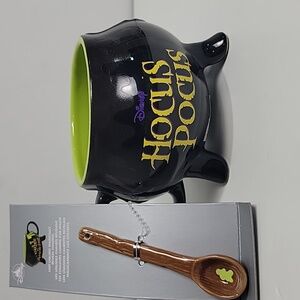 Hocus Pocus Color Changing “Trouble is Brewing” Cauldron Disney Parks Coffee Mug